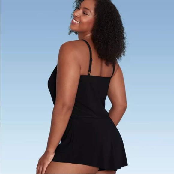 Aqua Green Swimsuit UPF 50 High Neck Swim Romper with Pockets One Piece Size XL - Picture 11 of 11